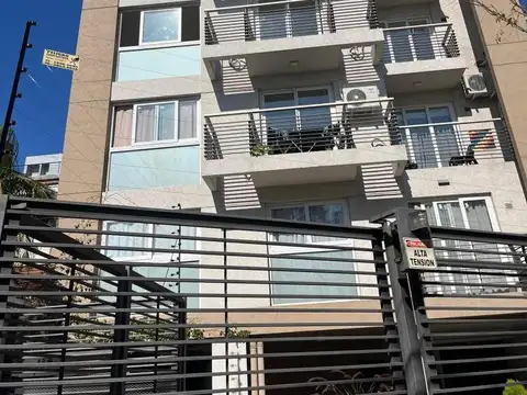 Castelar Sur Venta departamento 2 ambientes con terraza prop
