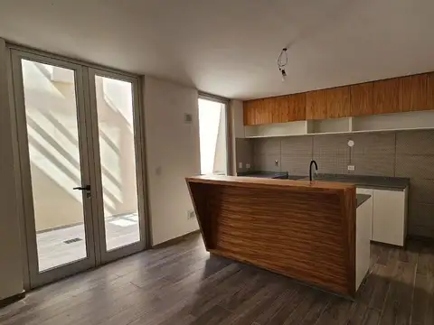 Depto Tipo Casa en Venta de 3 ambientes