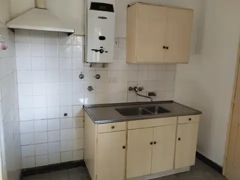 Casa en Alquiler en Barrio Parque Field, $ 590.000