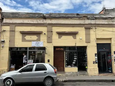 Centro. Urquiza 500