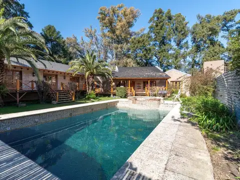 Julián Balbín 2200