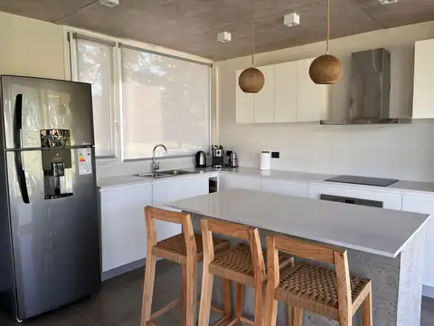 Casa en venta Campos de Roca 2, amueblada.