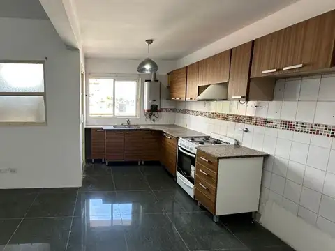 Departamento en Alquiler en Quilmes, $ 1.300.000