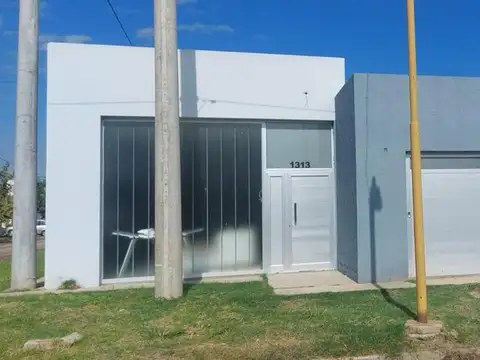 CASA 3 DORMITORIOS CON PILETA