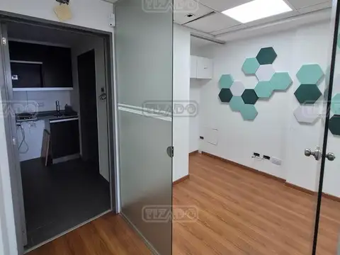 Oficina en Alquiler al Este