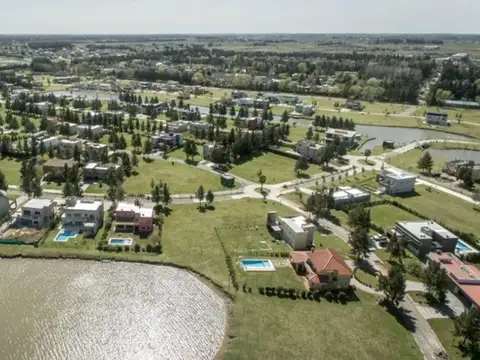 Terreno en Venta 40  mts Fondo