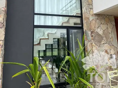 Casa-Venta -Haras Santa María-Escobar-