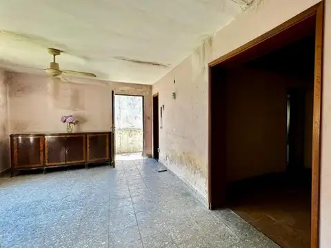 Depto Tipo Casa en Venta en Lomas De Zamora, USD 42.000
