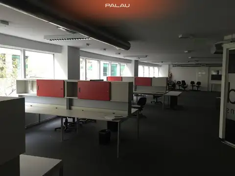 Oficina en Venta con 2 cocheras