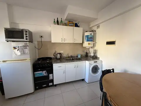 VENTA DOS AMBIENTES CON BALCON A LA CALLE