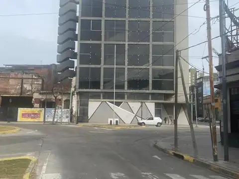 Av Almirante Brown 1400