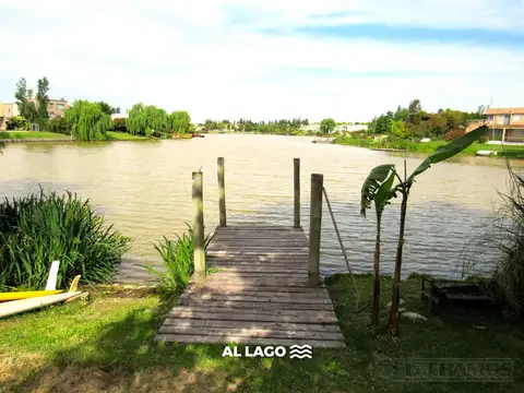 OPORTUNIDAD. CASA A LA LAGUNA.