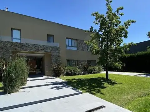 Casa  en Venta en La Lomada, Pilar, G.B.A. Zona Norte