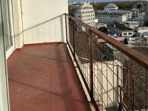 VENTA-DEPARTAMENTO-2 AMBIENTES-BALCON TERRAZA-APTO CREDITO- BARRACAS-CABA