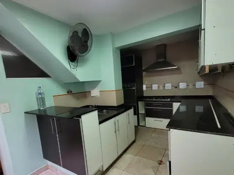 Depto Tipo Casa en Venta de 4 dormitorios