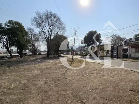 LOCAL COMERCIAL SOBRE COLECTORA, RUTA 73, FRENTE A LA PLAZA FEDERAL- COMUNA SAN ROQUE