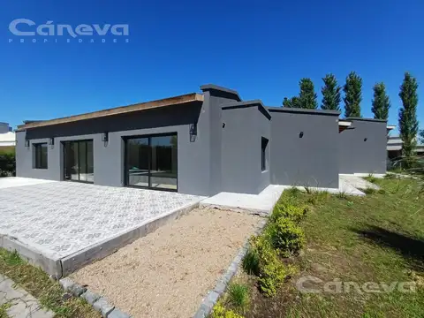 Casa en Venta en Medal Country club, USD 305.000