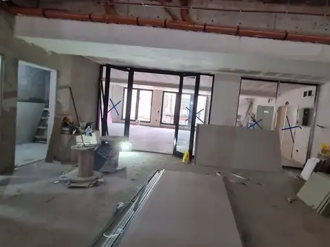 Local en Alquiler en Monserrat, USD 4.896