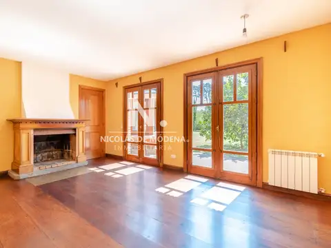 Casa 6 ambientes con 5 baños