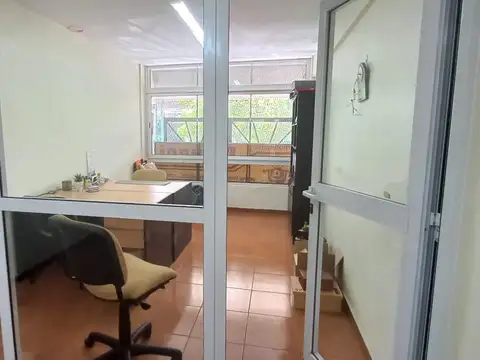 Ricardo Gutierrez 3200, Piso 1