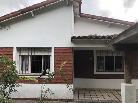 Casa en Venta en Manuel B Gonnet, USD 100.000