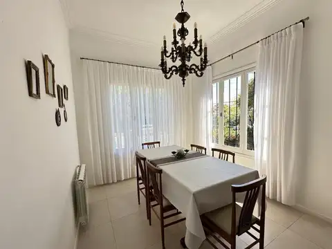 Casa en Alquiler Temporal con 1 cochera