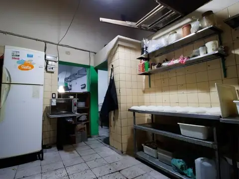 LOCAL COMERCIAL EN VENTA ALMAGRO