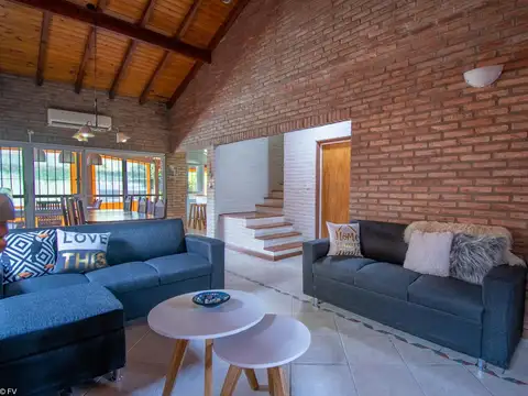 Casa en Venta en Granadero Baigorria, USD 180.000