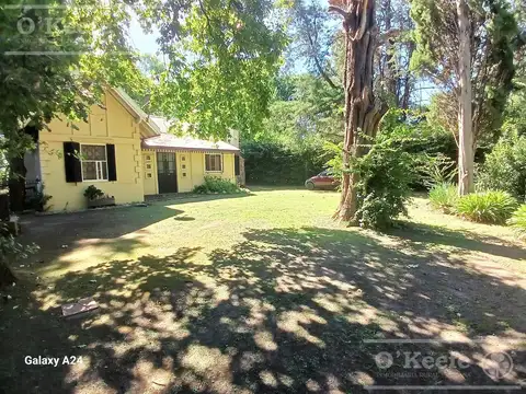 Quinta en venta. El Pato, sobre lote de 1200 m2. 6 ambientes con Pileta