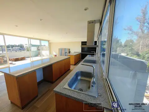 Depto Tipo Casa en Venta de 5 ambientes