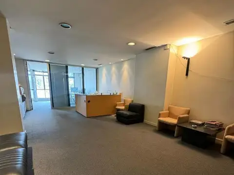 CARLOS PELLEGRINI  al 700