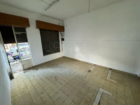 Local en Venta Via Pública