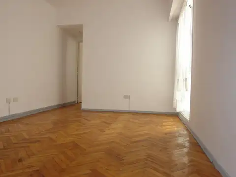 Luminoso 2 AMB frente al subte