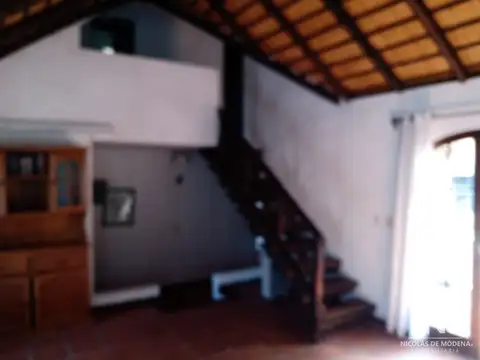 Casa 5 ambientes con 2 baños