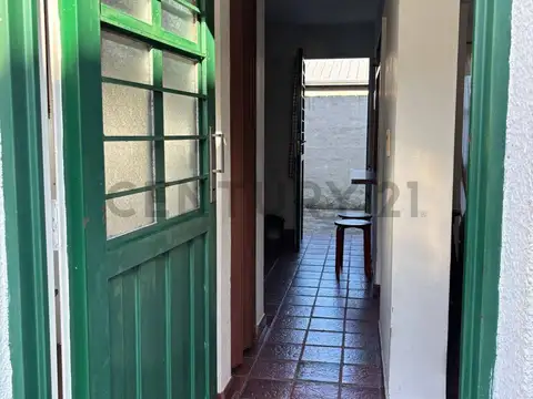 27 entre 72 y 73. Dúplex en venta