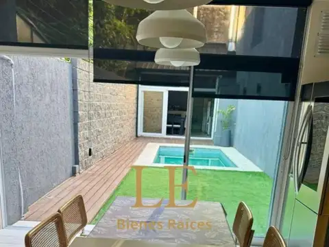 Casa en Venta con 1 cochera