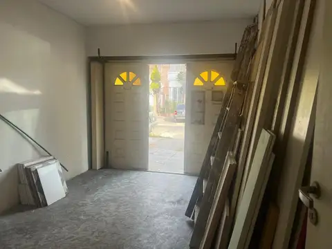 Depto Tipo Casa en Venta en Lomas De Zamora, USD 139.900