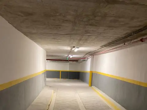 Avenida Corrientes e/ Bulnes y Jerónimo Salguero