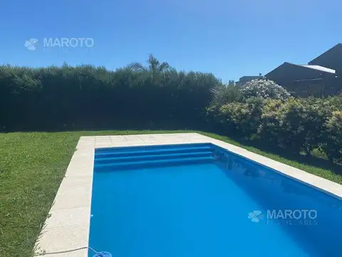 CASA EN VENTA EN EL CANTON- PUERTO - MAROTO PROPIEDADES