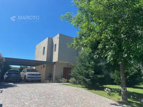 Casa en Venta en El Cantón - Barrio Puerto, USD 318.000