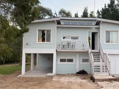 Terreno en venta - 5 dormitorios 4 baño - 240mts2 - Pinamar