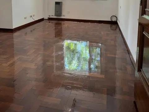 Joaquín V. González 2800, Piso 1