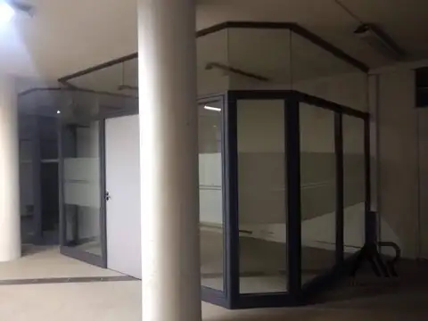 Oficina en Alquiler en Ciudad Vieja, USD 700