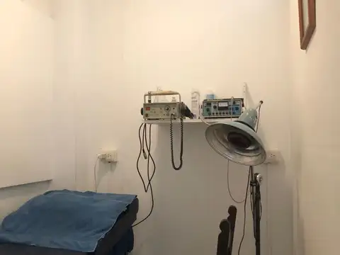 Oficina 2 ambientes con 1 baño