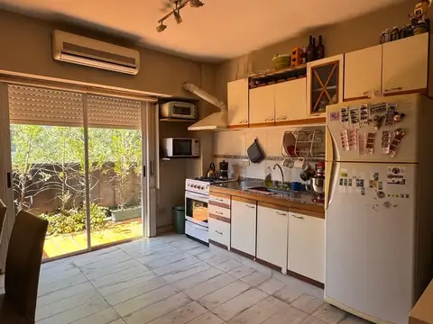 Depto Tipo Casa en Venta en Villa Ortuzar, USD 145.000