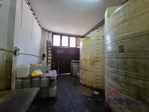 Local/galpón de 127 m² con Sótano y Acceso Vehicular – Techo de Losa