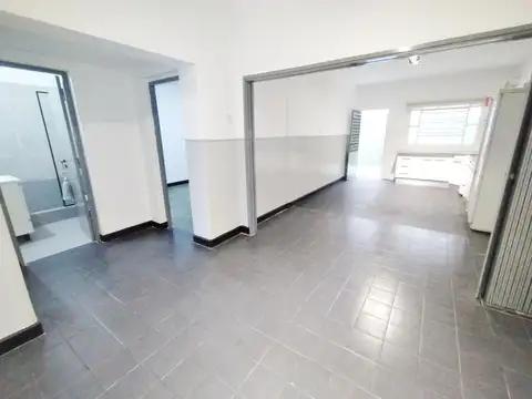 Casa en venta 2 dormitorios, patio seco, terraza, barrio Azcuénaga (acepta permuta) apta crédito