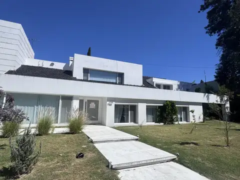 Casa en Venta de 5 dormitorios