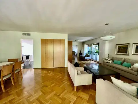 Departamento en Venta de 5 ambientes