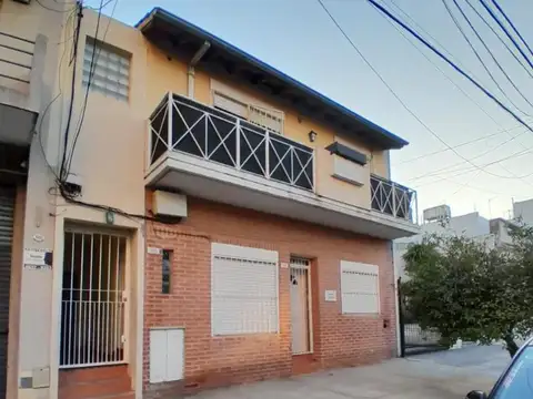 2 AMBIENTES CON PATIO